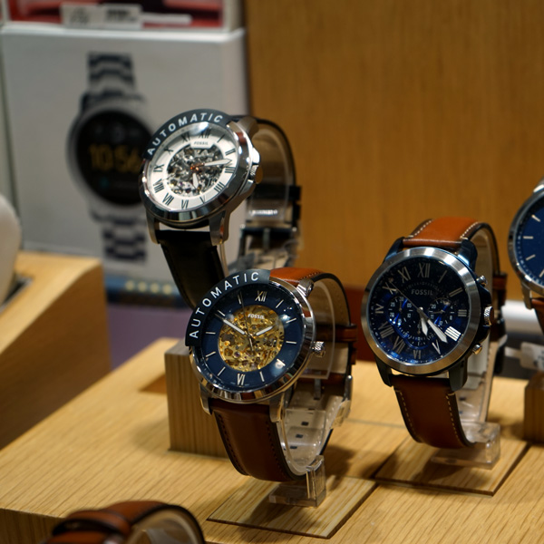 Bijouterie lila shopping de Nivelles -montres Fossil